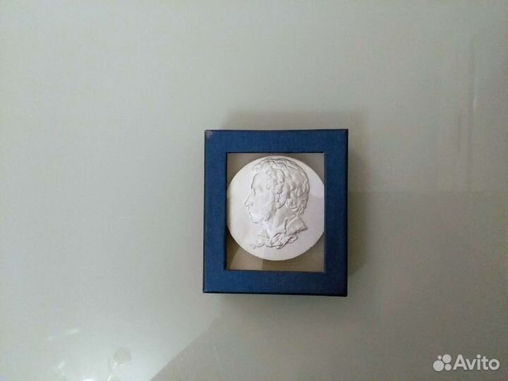 Юбилейный знак