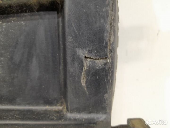 Диффузор вентилятора LADA Granta 1 2011