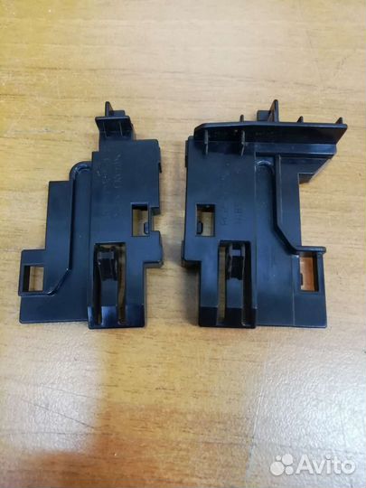 Фиксатор лотка бумаги hp m1522nf
