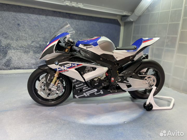 BMW HP4