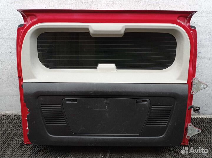 Крышка багажника Hummer H3