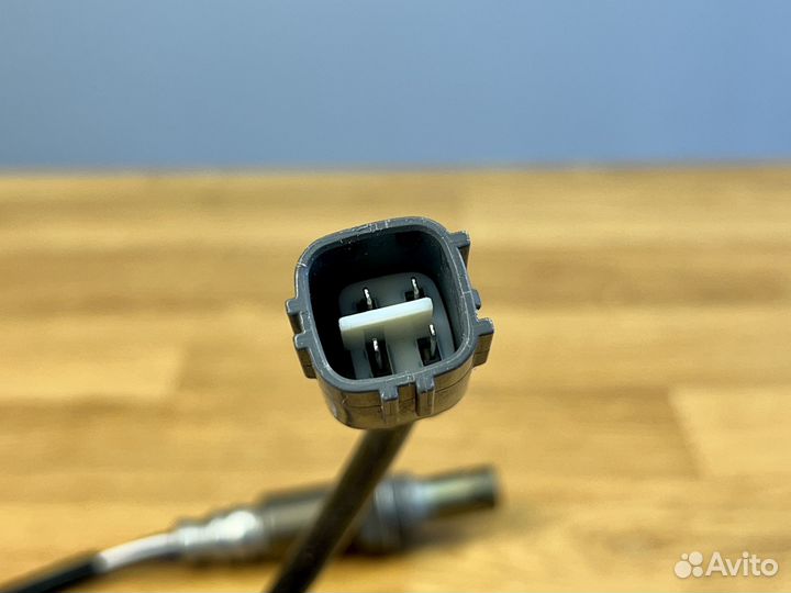 Кислородный датчик лямбда зонд Toyota 89465-05130