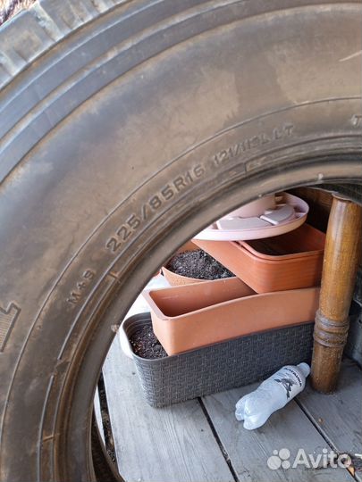 Запасное колесо 225/85 R16