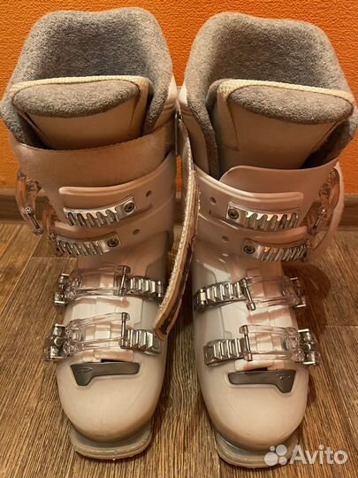 Горнолыжные ботинки