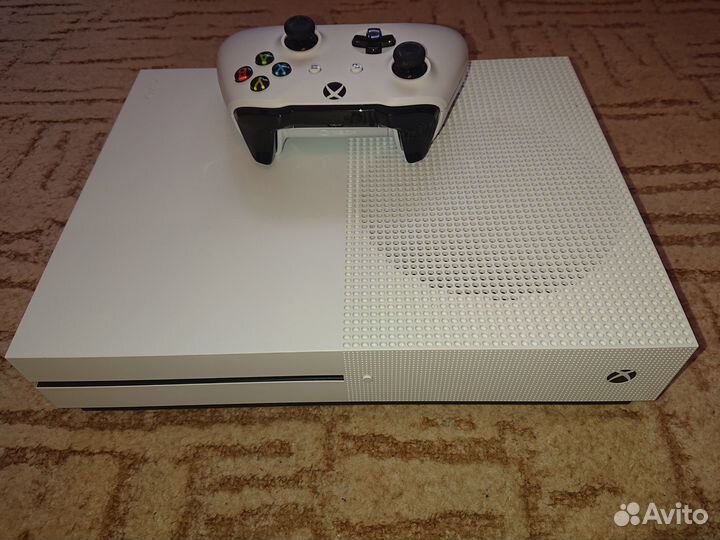 Xbox One S 1тб (30 игр)