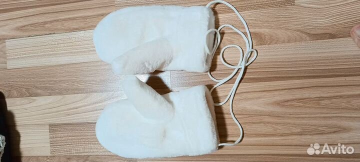 Варежки женские