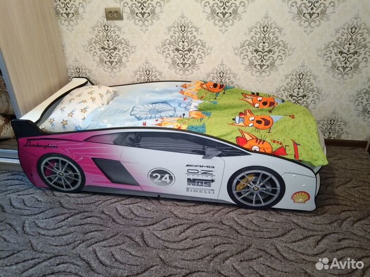 Кровать-машина с матрасом