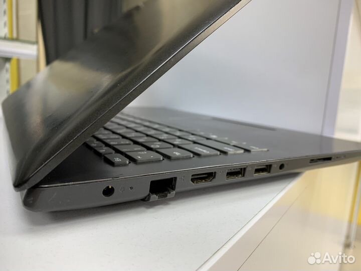 Свежий Lenovo с DDR4 памятью 4Гб, Amd A6-9225