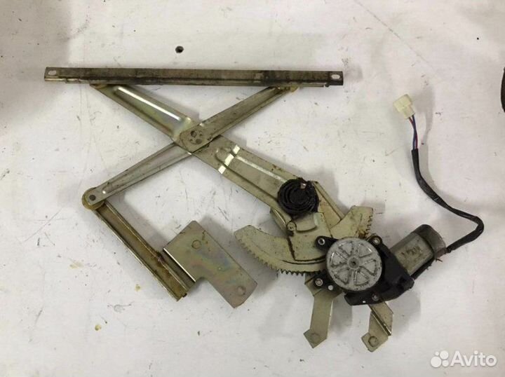 Стеклоподъемник передний Dadi Smoothing