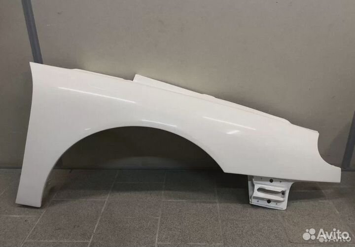 Крылья штатные пластиковые Renault Laguna 1