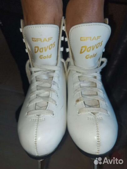 Полу профессиональные фигурные коньки Графф