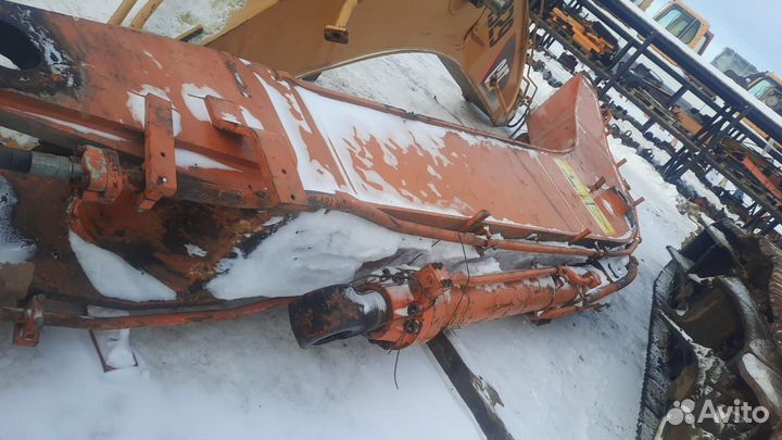 Стрела экскаватора Hitachi EX450H-5