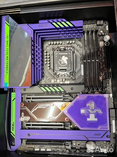 Материнская плата asus ROG maximus Z690 hero EVA