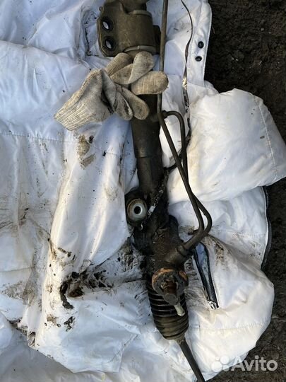 Рулевая рейка nissan блюберд силфи