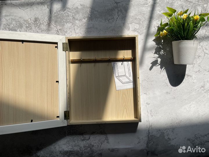 Ключница настенная из дерева