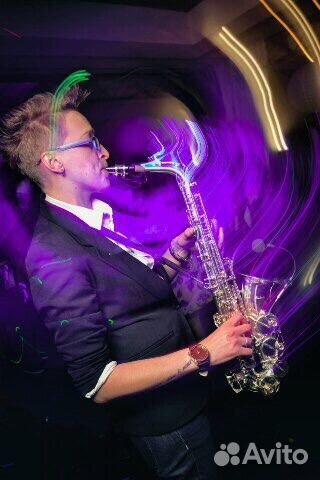Кавер-группа, живой вокал, музыканты, саксофон на