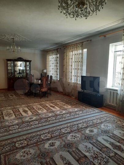 Дом 200 м² на участке 4,2 сот.