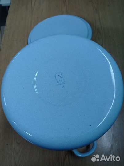 Кастрюля эмалированная новая