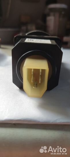 Блок управления корректором фар