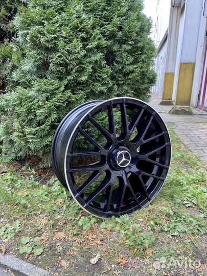 В наличии R20 Mercedes AMG