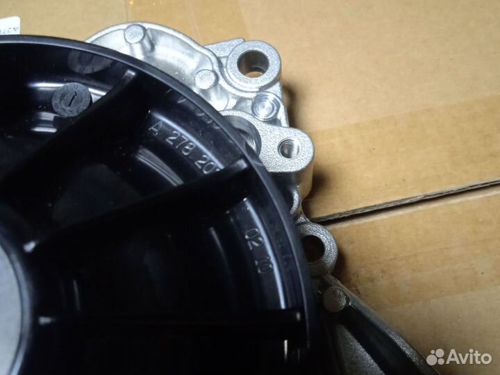 Помпа Mercedes-Benz M278 настоящий оригинал