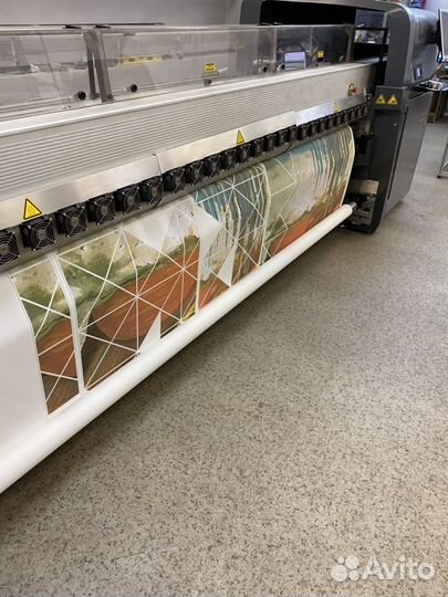 Широкоформатный латексный принтер/плоттер HP 820