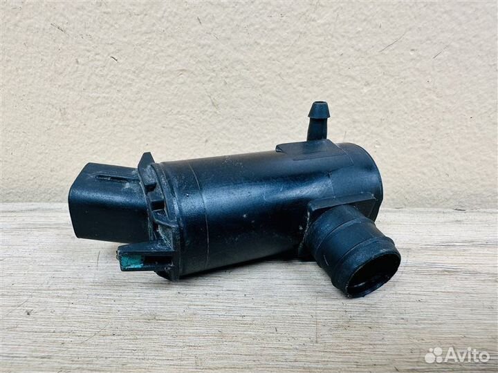 Насос стеклоомывателя Kia Cerato 3 2013-2018