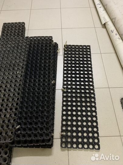 Резиновый коврик ячеистый