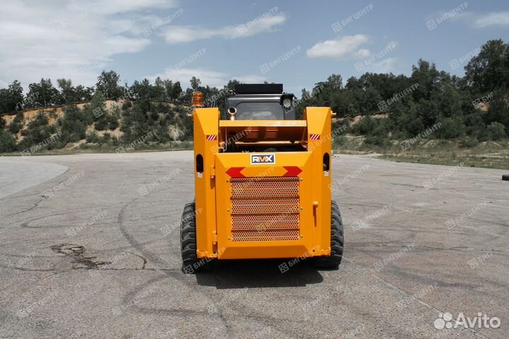 Мини-погрузчик Runmax ST412, 2023