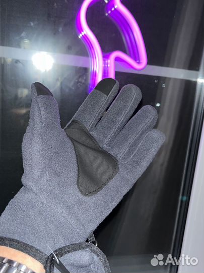 Перчатки Nike теплые(новые)