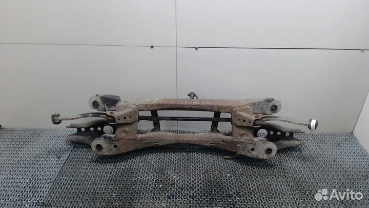 Балка подвески задняя Toyota Auris E15, 2009