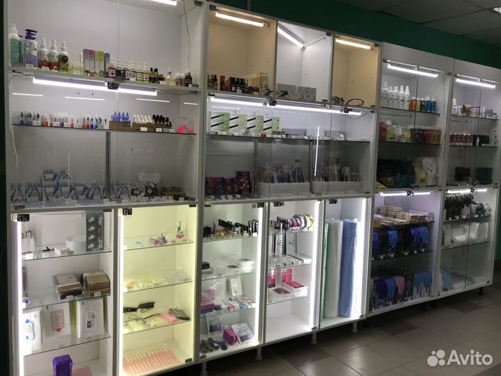 Подставка для маникюра на металлических ножках