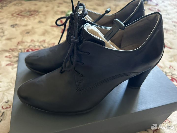 Ботильоны ecco натуральная кожа 36