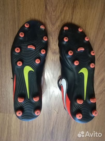 Футбольные бутсы Nike Tiempo 39-39,5 размер, 41EUR