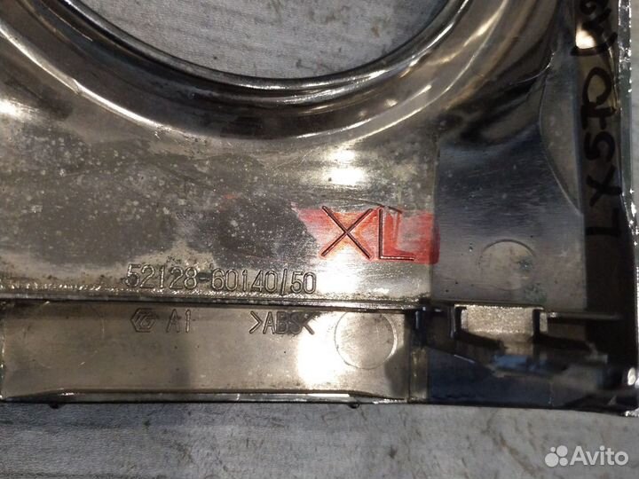 Накладка птф Лексус LX570 левая оригинал 12-15