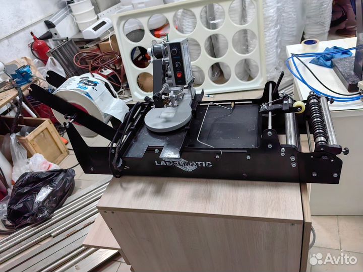 Этикеровочная машина, Укупорочная машина