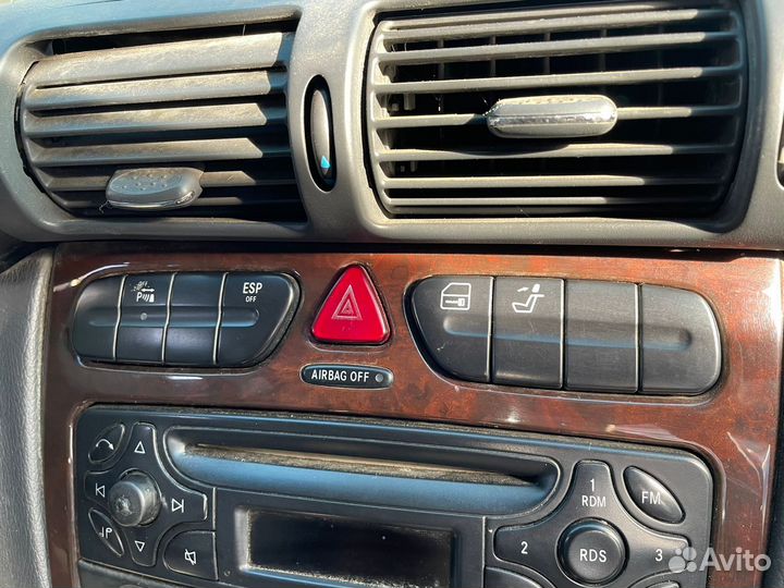 Блок кнопок Mercedes C-class W203