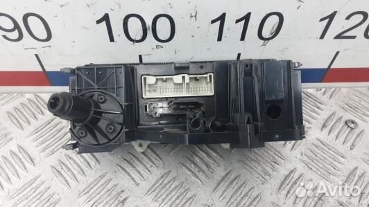 Блок управления печки и климат-контроля skoda octa