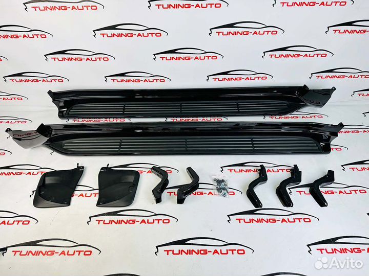 Подножки Toyota Land Cruiser 300 черные N6372