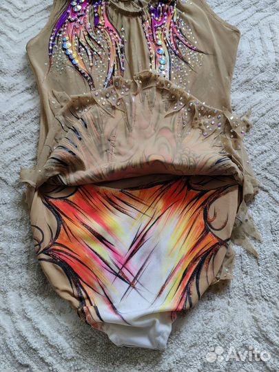 Красивый купальник для художественной гимнастики