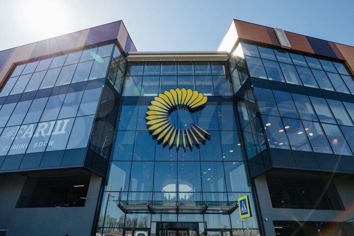 ТЦ «Саларис», трговая площадь, 10 м²