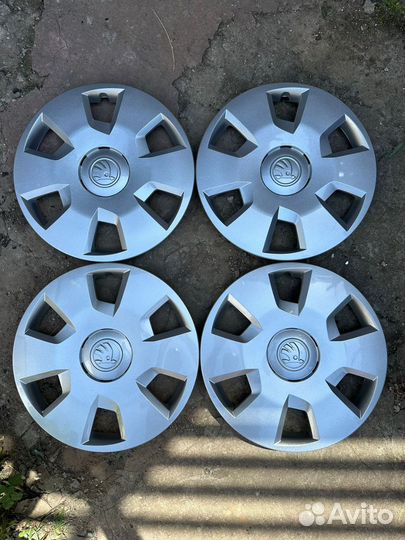 Колпаки skoda R15 новые