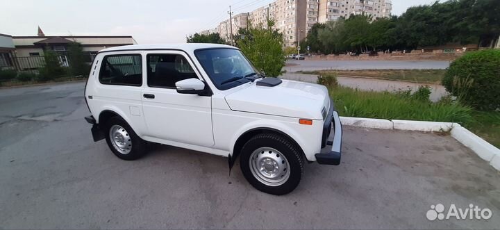 LADA 4x4 (Нива) 1.7 МТ, 2008, 100 000 км