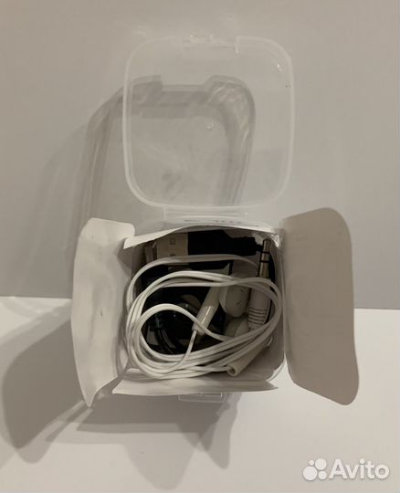 Mp3 плеер с наушниками