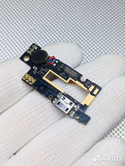 Alcatel Idol 2 6037Y. Нижняя плата зарядки. Ориг