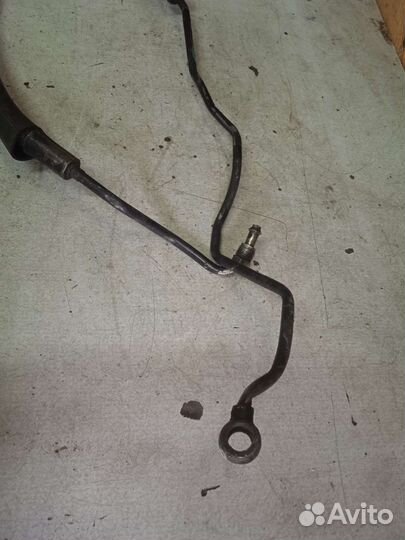 Трубка гур Volkswagen Passat B3 Фольксваген б3