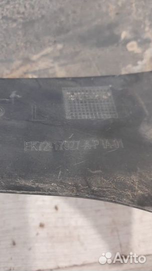 Часть бампера задний левый Land Rover Discovery