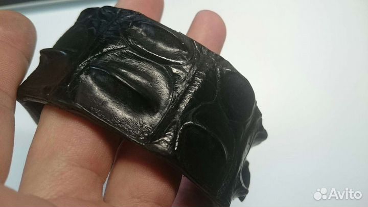 Браслет из крокодила