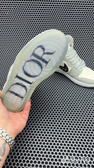 Кроссовки The Dior x Nike Air Jordan 1 High