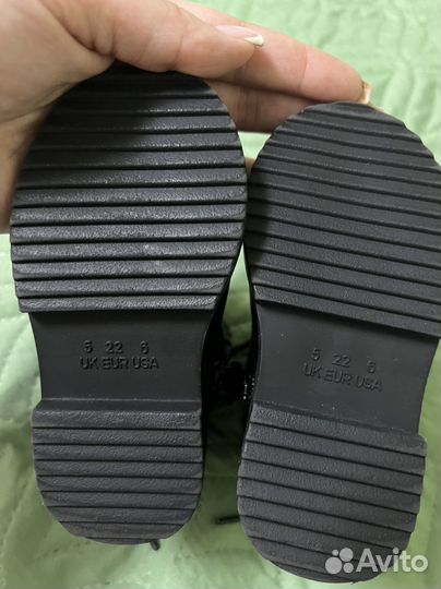 Ботинки демисезонные для девочки 22